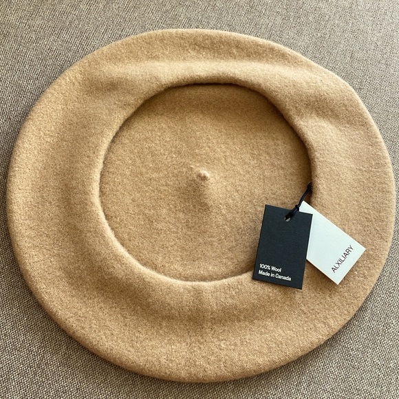 NWT Auxiliary WOOL BERET | Aritzia - Picture 6 of 6